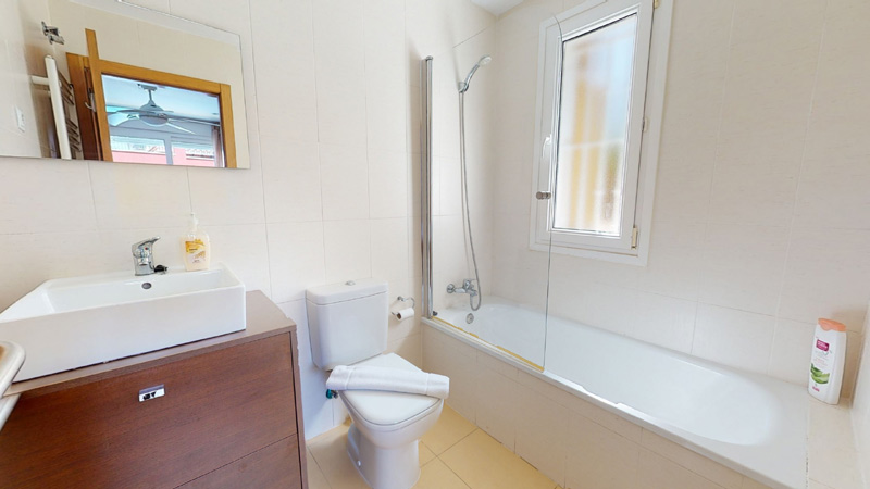 En-Suite Bathroom